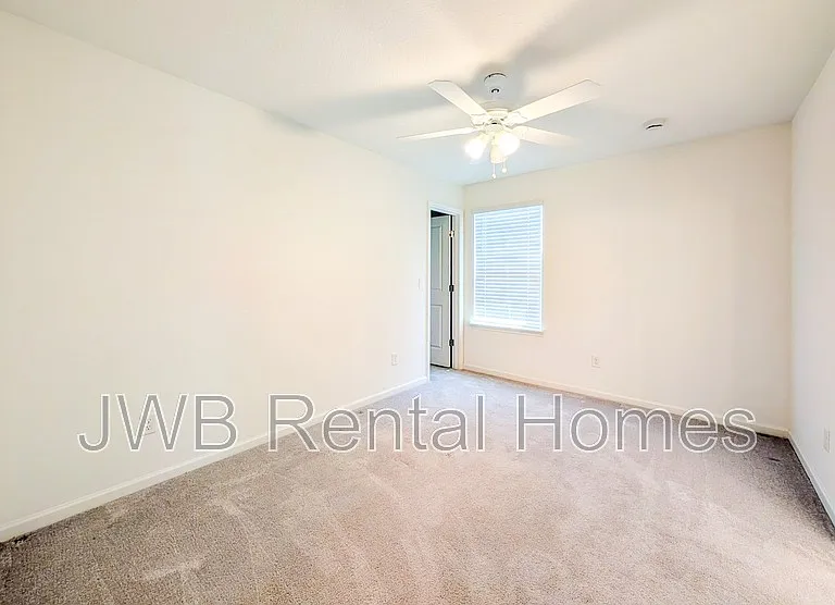 3174 Raven Trce — Photo 9
