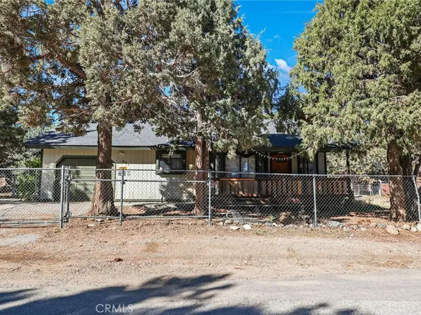 801 Central Ln, Big Bear City, CA 92314