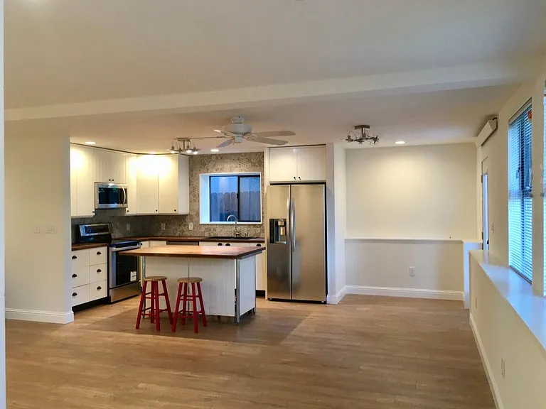 Gourmet Kitchen/Living Area