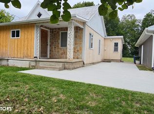 370 N Page St, Nauvoo, IL 62354