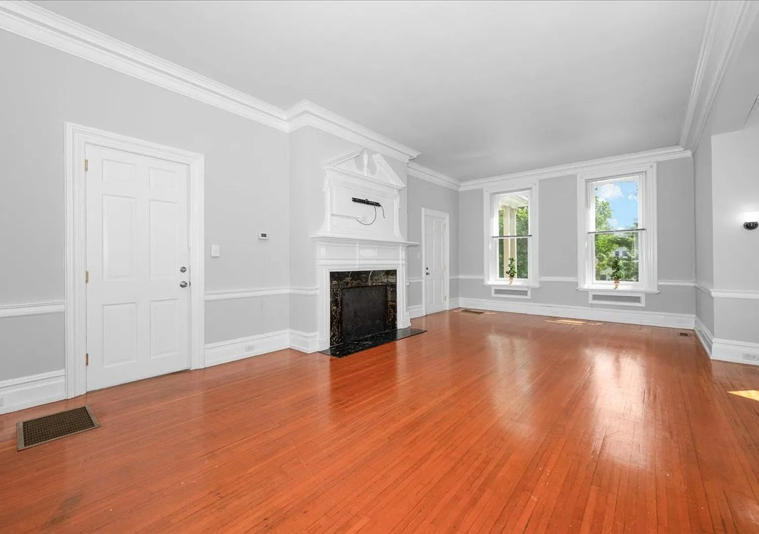 457 North Potomac Street — Photo 4
