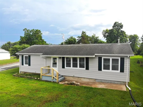 601 Cooper Dr, Paris, MO 65275