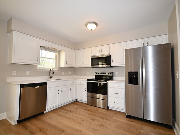 5th image of 1603 S Winer Dr