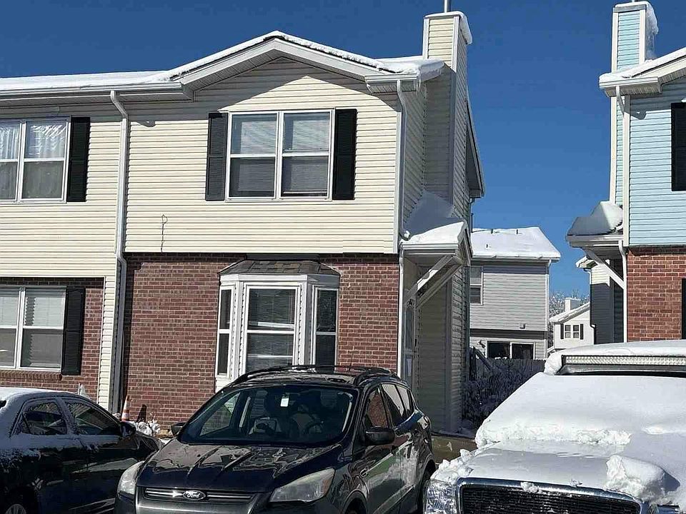 1st image of 16415 E 17th Pl