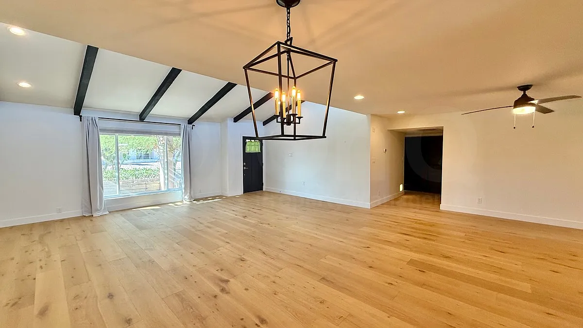 4 bed, 2.0 bath, 2180 sqft, $4,179 — Photo 3