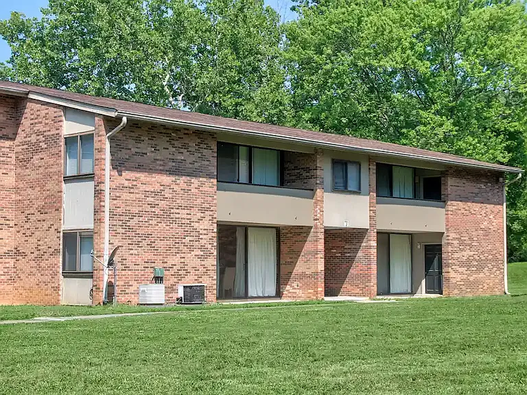 Sunset Rill Apartments — Photo 3