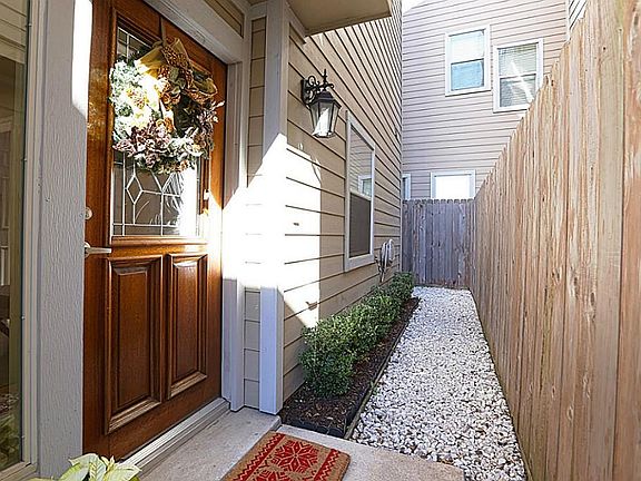3rd image of 1143 W 24th St #A