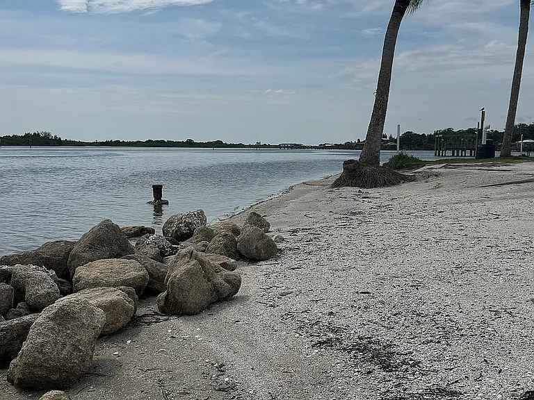 Menard-May Park is less than 1/2 mile from unit. The park has picnic tables, volleyball court, playground, boat/kayak launch, and beautiful swimming area.