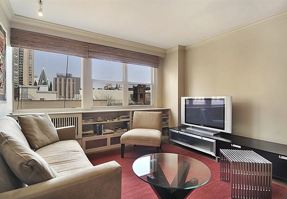 2nd image of 210 E 15th St APT 9M
