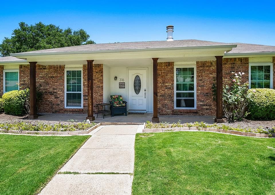 1st image of 316 Willow Springs Dr