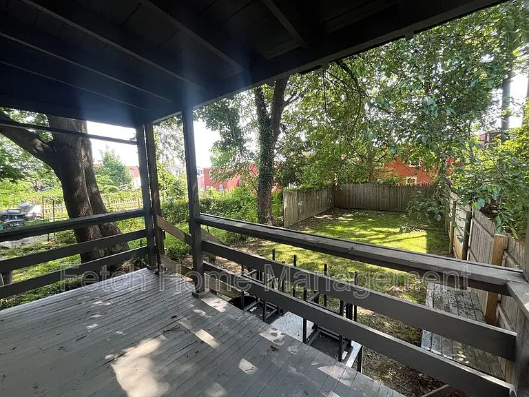 552 Pershing Ave #1 — Photo 9