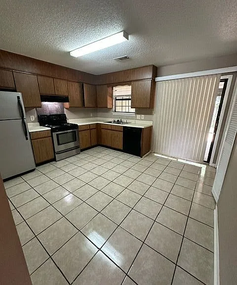 624 Gawin Dr #MAIN — Photo 4