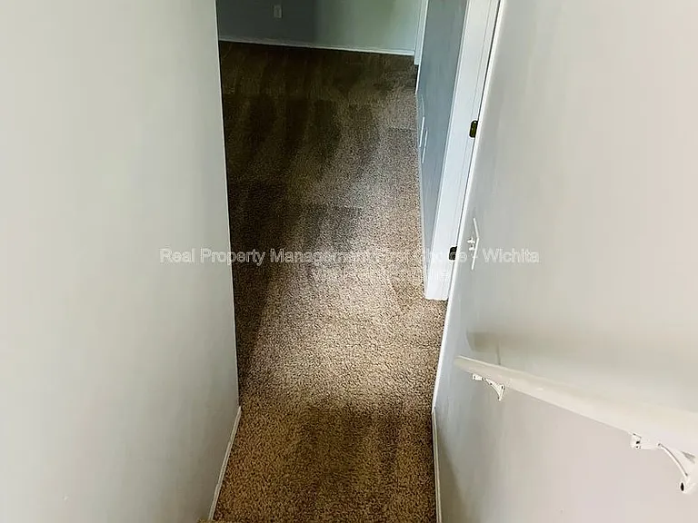 613 S Wheatland Cir — Photo 16
