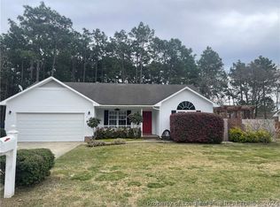 205 Longleaf Pines Dr, Raeford, NC 28376