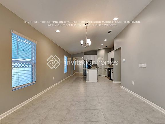 4th image of 565 Meadow Ridge Dr