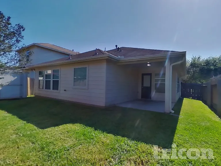 715 Pequin Rd — Photo 15