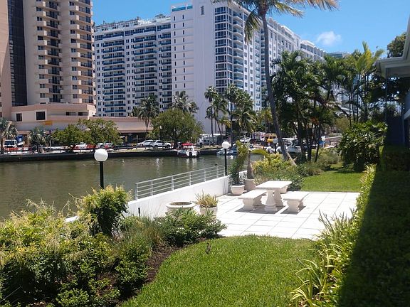 2nd image of 2445 Lake Pancoast Dr APT L