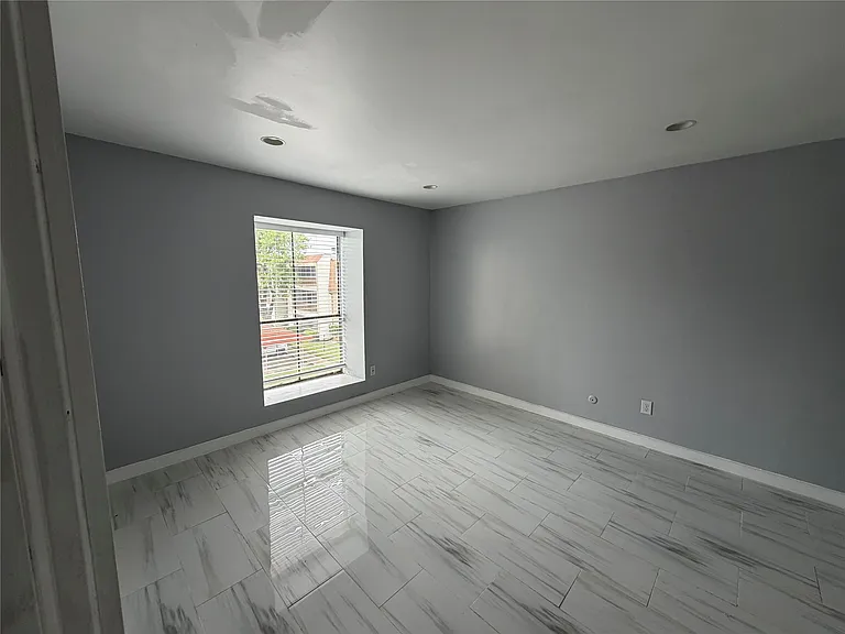 10110 Forum West Dr #537 — Photo 7