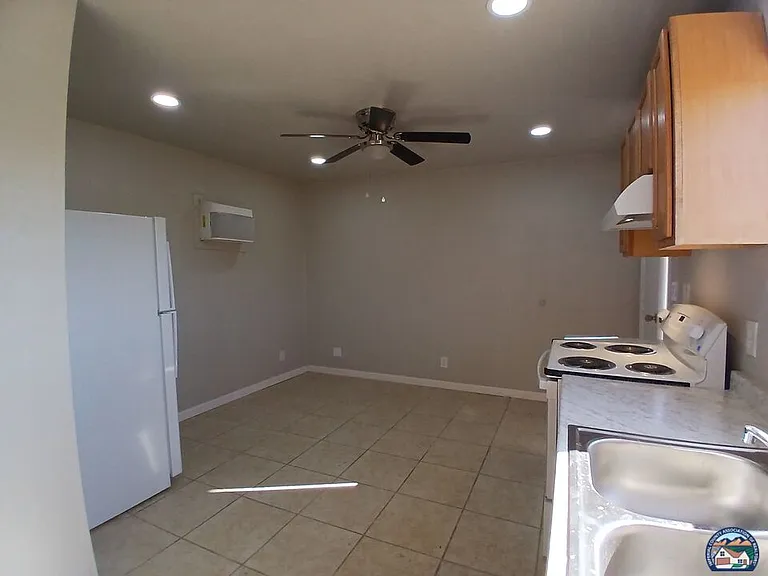 357 W Magnolia St #STUDIO — Photo 1