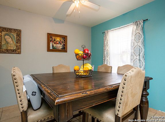 5th image of 9237 Emerald Port Dr