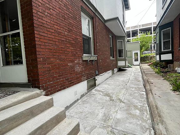 3rd image of 232 N 4th St