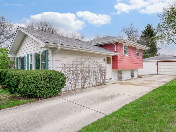 4003 N Lincoln St, Westmont, IL 60559