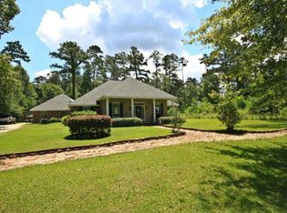 325 Galatas Rd, Madisonville, LA 70447