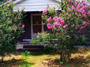 303 Willis St, Yoakum, TX 77995