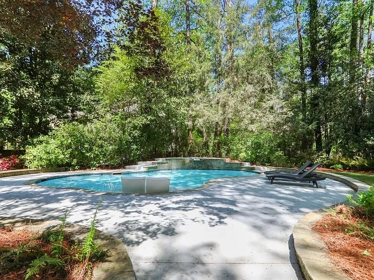 1007 Somerset Dr NW — Photo 23