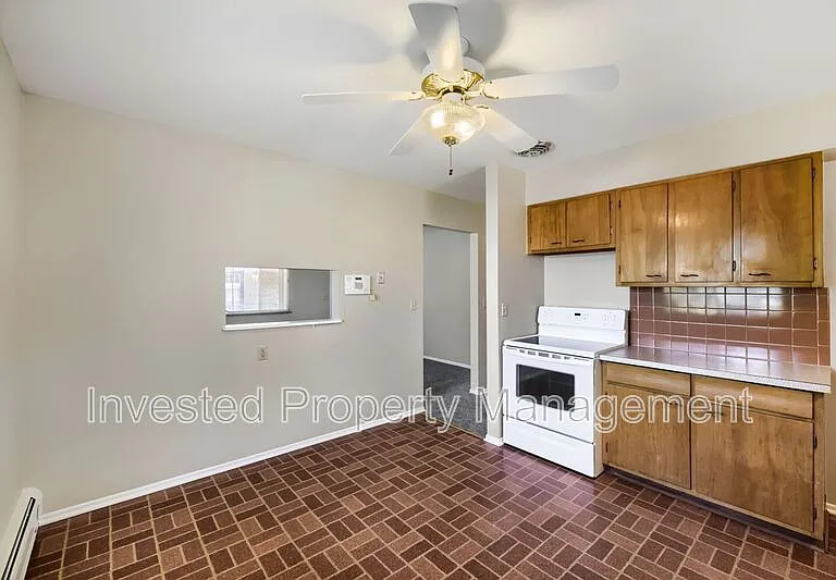1142 W Ida Ave #A — Photo 8