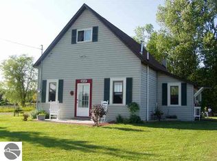 8498 W Alger Rd, Alger, MI 48610