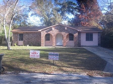 1st image of 1924 Carol Dr