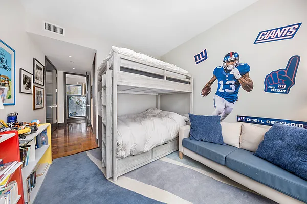 Rented by Douglas Elliman | media 28