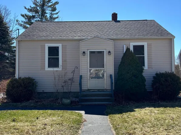 20 Providence Avenue, Falmouth, ME 04105