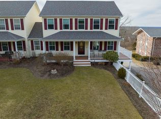 359 Main Rd, Tiverton, RI 02878