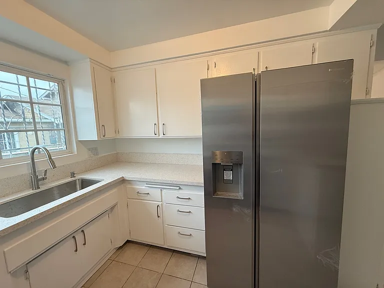 16920 S Vermont Ave #A — Photo 12