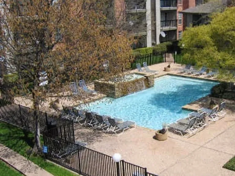 18333 Roehampton Dr #316 — Photo 9