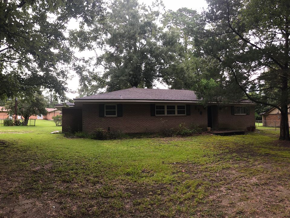 1st image of 270 Morris Dr