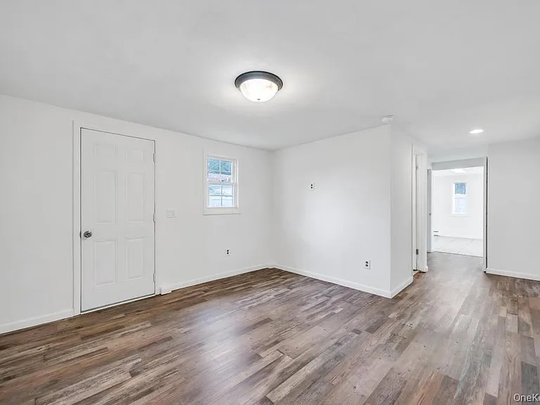 405 Massapequa Ave — Photo 20