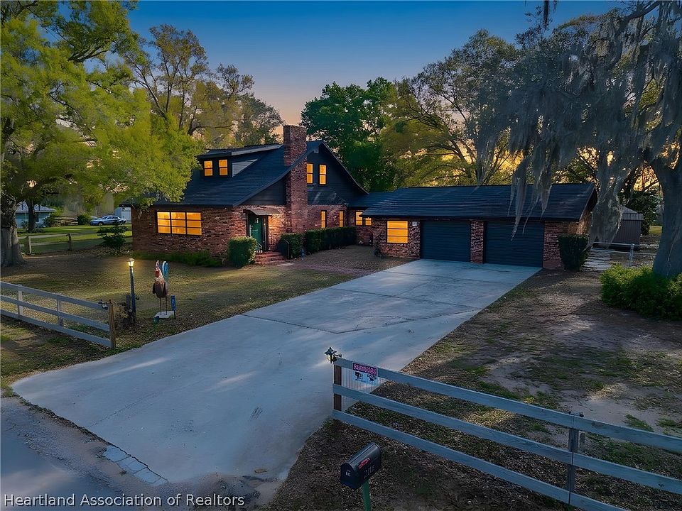 1st image of 200 N Lotela Ave