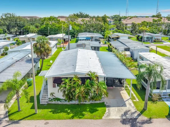 10741 1st St N, Saint Petersburg, FL 33716