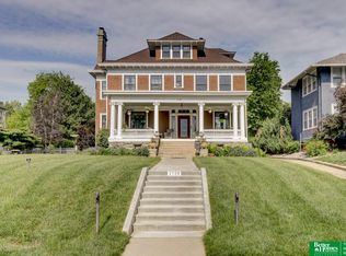 1728 S 32nd Ave, Omaha, NE 68105