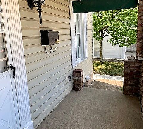 4th image of 1415 Poplar St