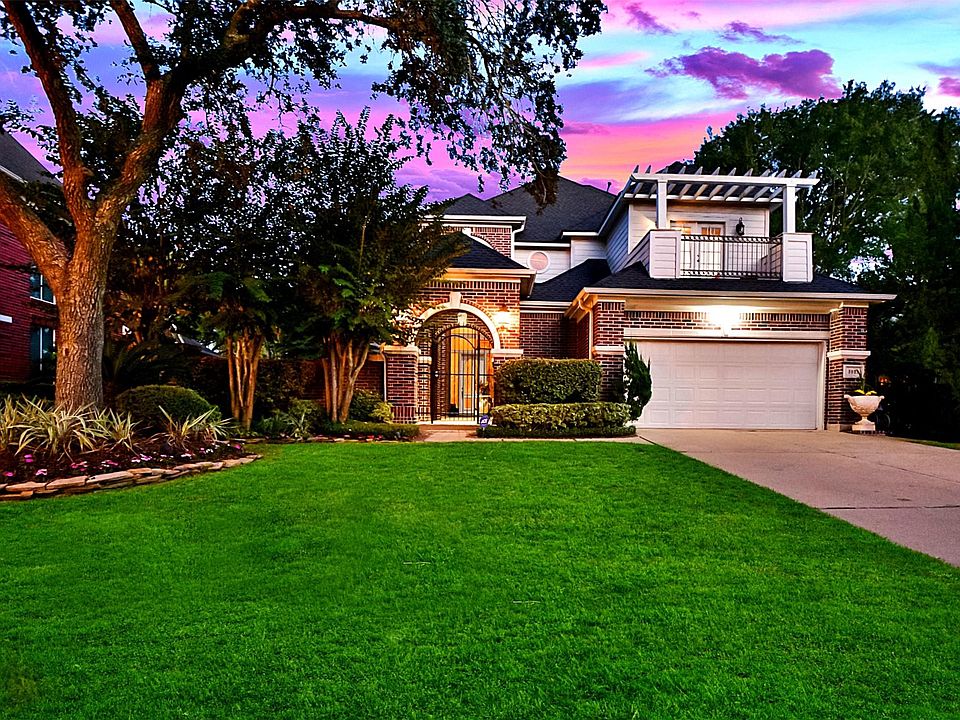 1st image of 3931 Turnberry Dr