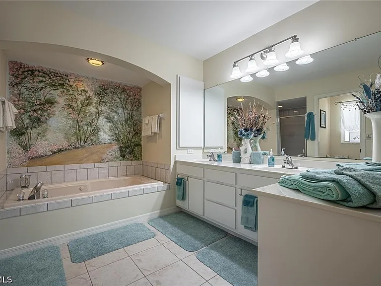 4123 SW 26th Pl — Photo 22