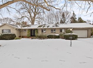 312 Grosvenor Rd, Rochester, NY 14610