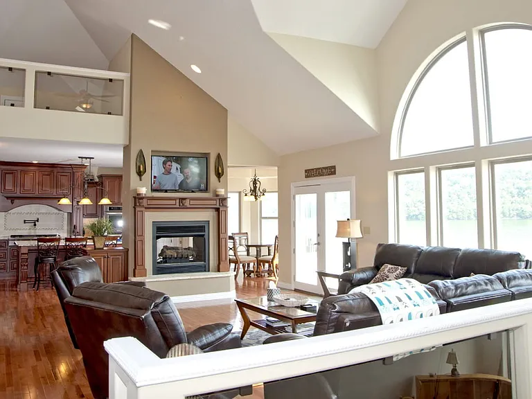 170 Crescent Blf — Photo 11