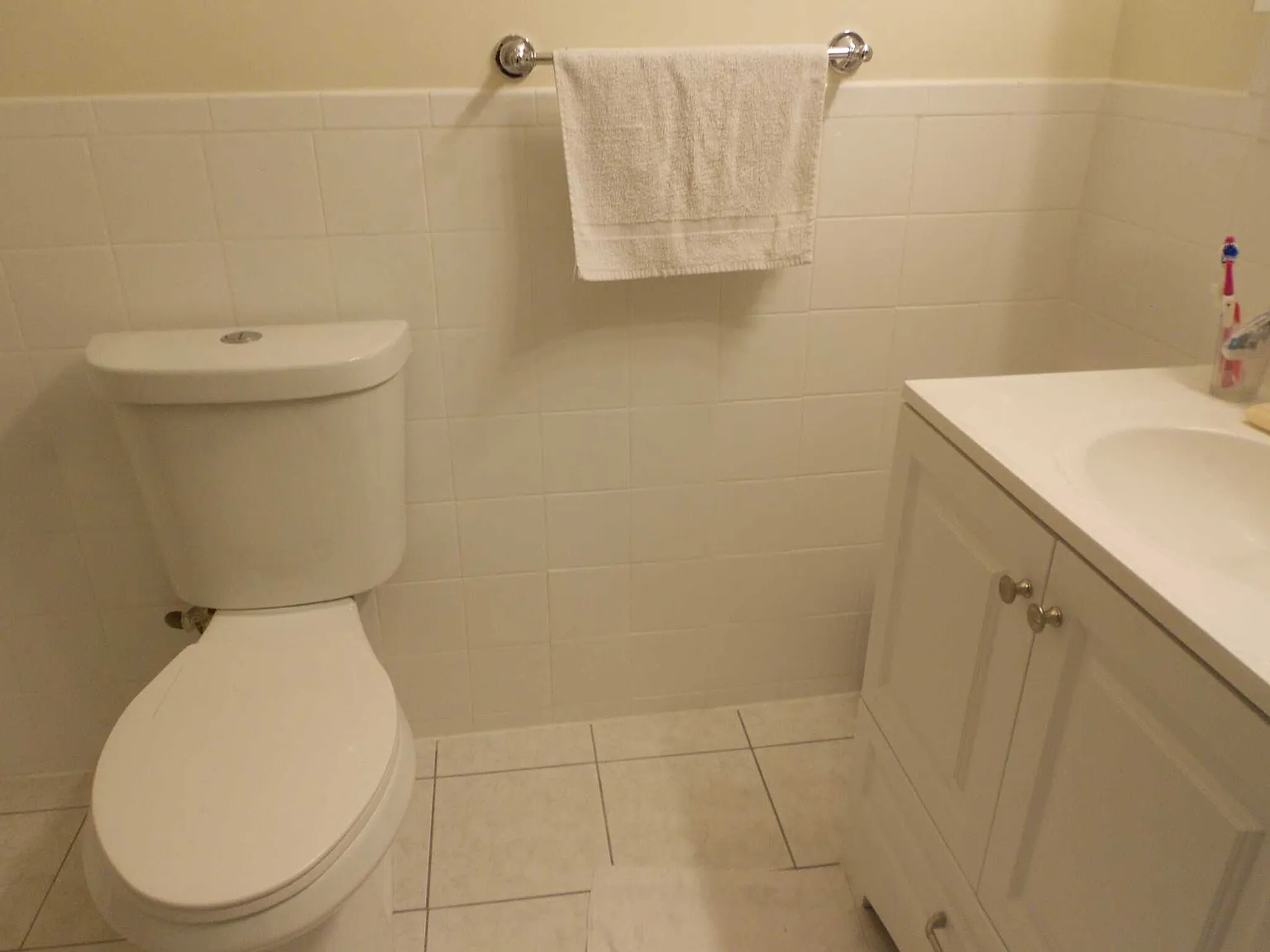 4 bed, $4,000 — Photo 2