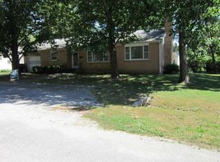 306 Holmes Dr, Windsor, MO 65360