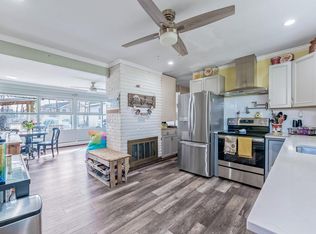 107 Stonecutter Rd, Levittown, NY 11756